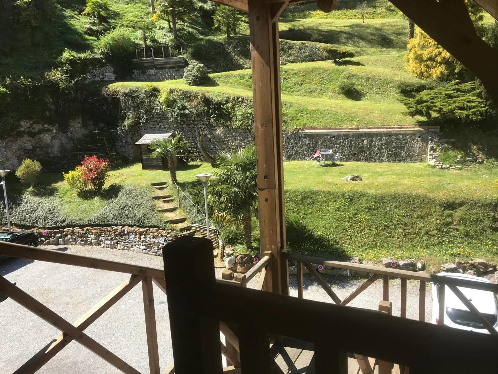 Appartement Charmant A Bagneres De Bigorre 56 M² Avec Balcon Exteriör bild